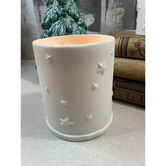 Mikasa Bisque Porcelain Embossed Christmas Candleholders Pair - Picture 3 of 9